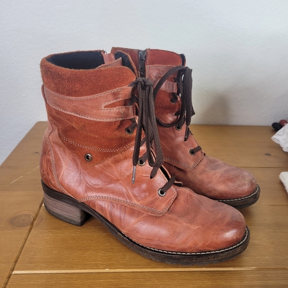 Dromedaris Kara red leather conbat Boots - Picture 2 of 8